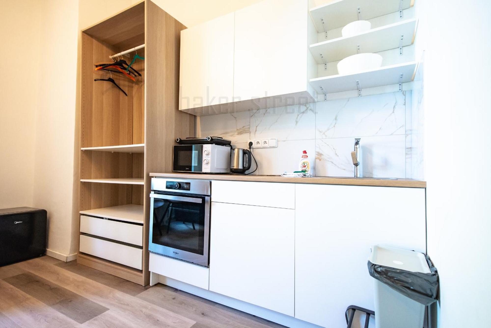 Storey Apartment Close To Metro Palmovka Прага Экстерьер фото